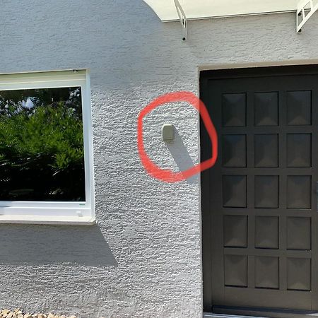 60Qm Zweizimmerwohnung Im Raum Stuttgart Oberriexingen Exterior photo